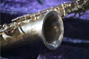Buy a tenor saxophone used
