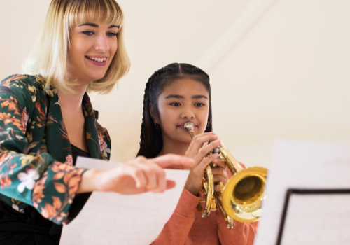 Learning the trumpet - online offers are a good alternative.